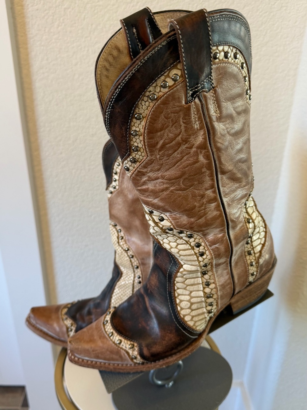 Freebird Warner Brown and Cream Western Leather Cowboy Boots - Picture 4 of 8
